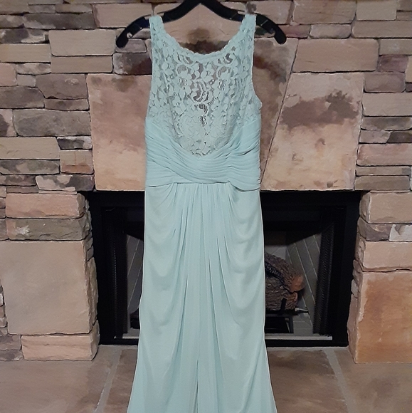 Sleeveless long mesh dress with corded lace - Picture 2 of 7